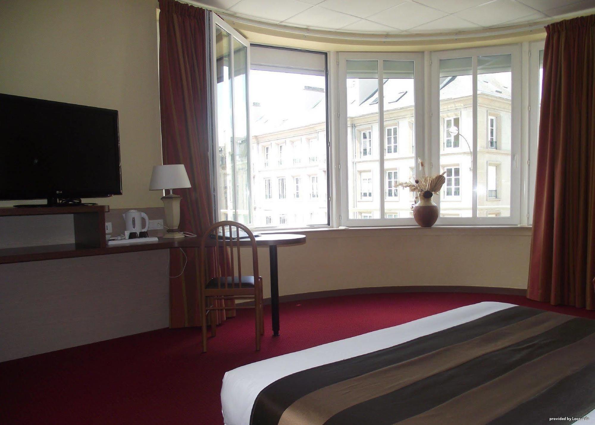贝斯特韦斯特巴黎酒店 拉瓦勒 客房 照片
